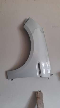 RENAULT R 19 ÇIKMA YEDEK SOL ÖN ÇAMURLUK TEMİZ